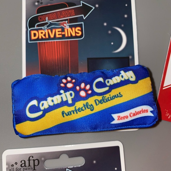 Drive In/Diner KitNip Box Toys! - Picture 2 of 5